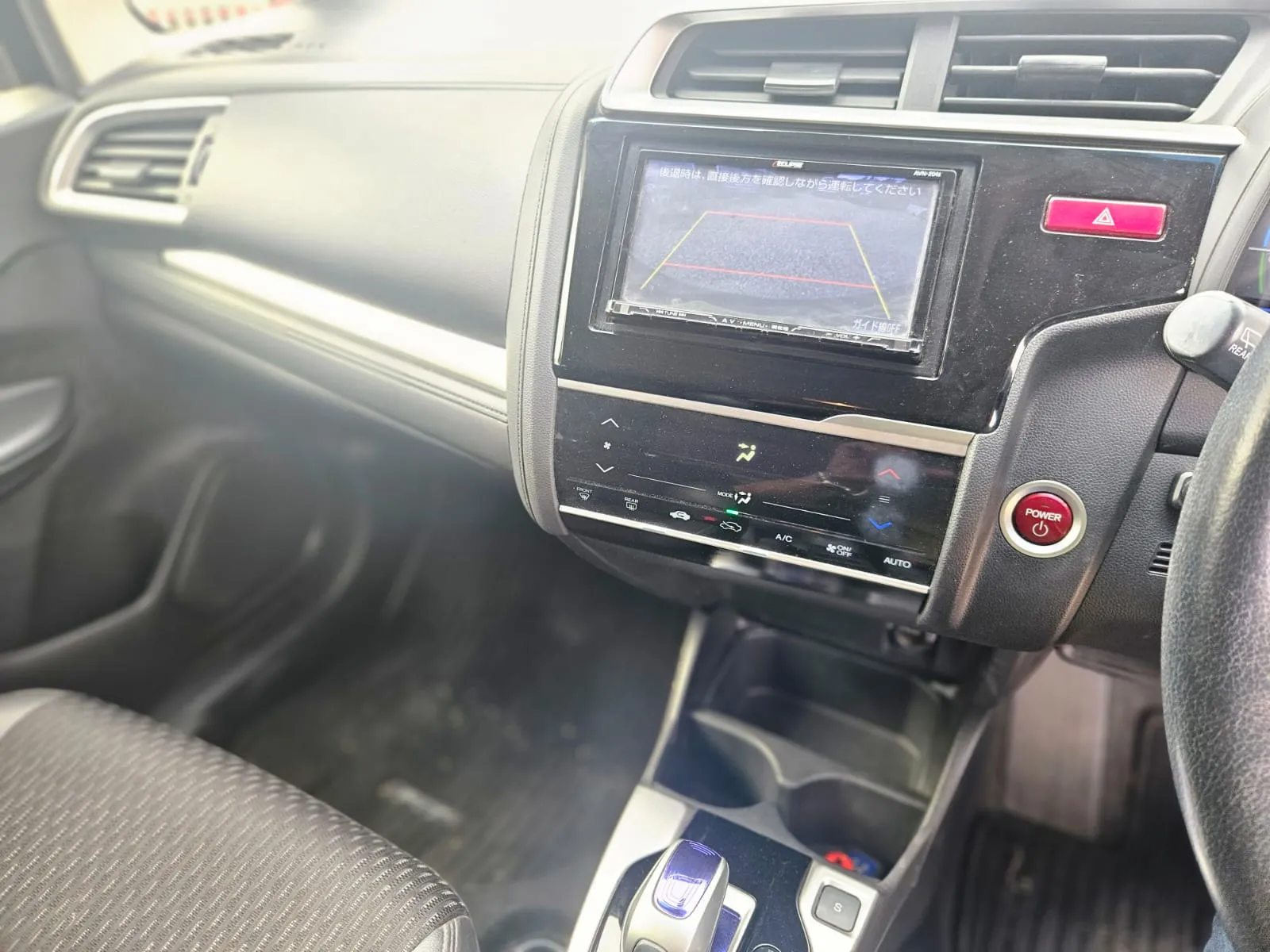 vehicle-media-25