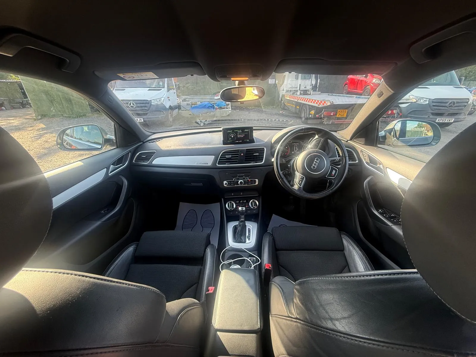 vehicle-media-14