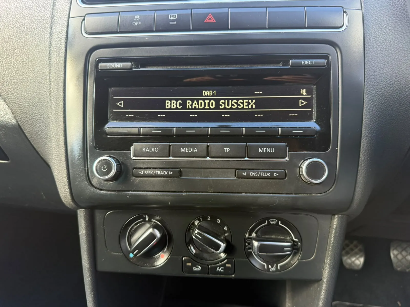 vehicle-media-18