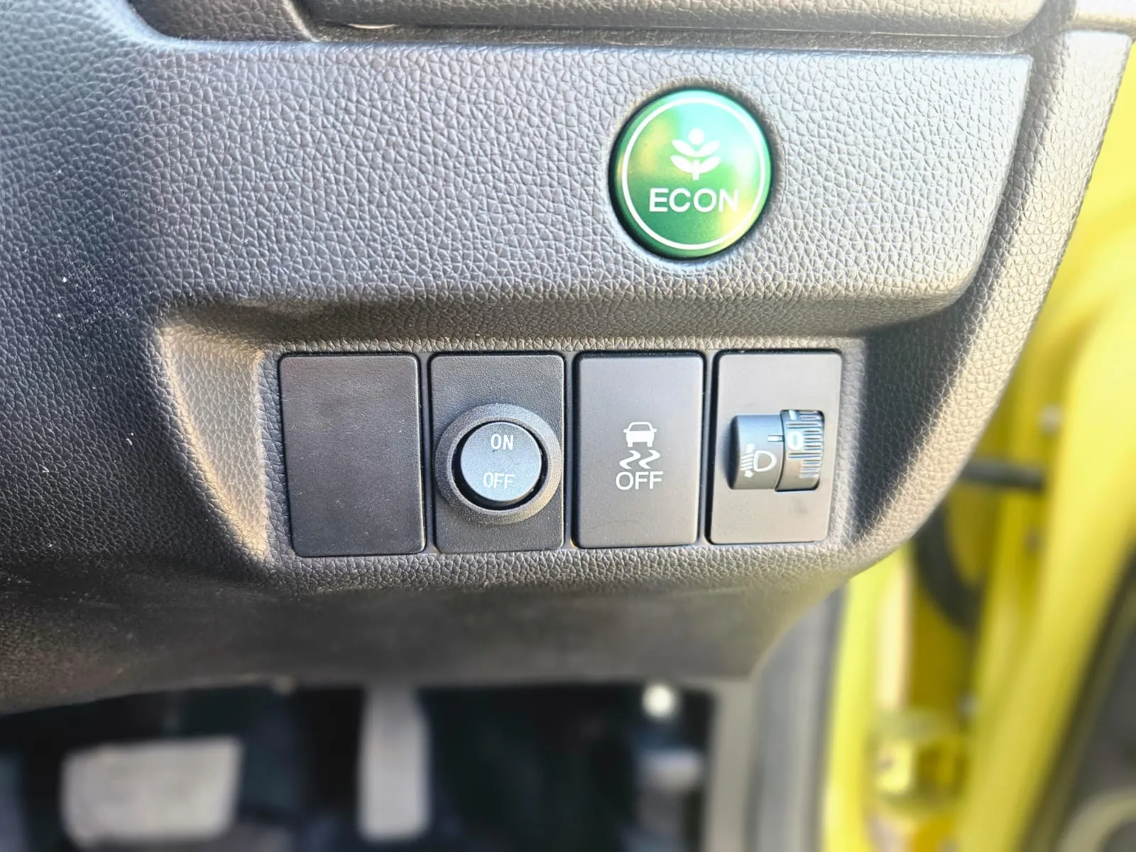 vehicle-media-13