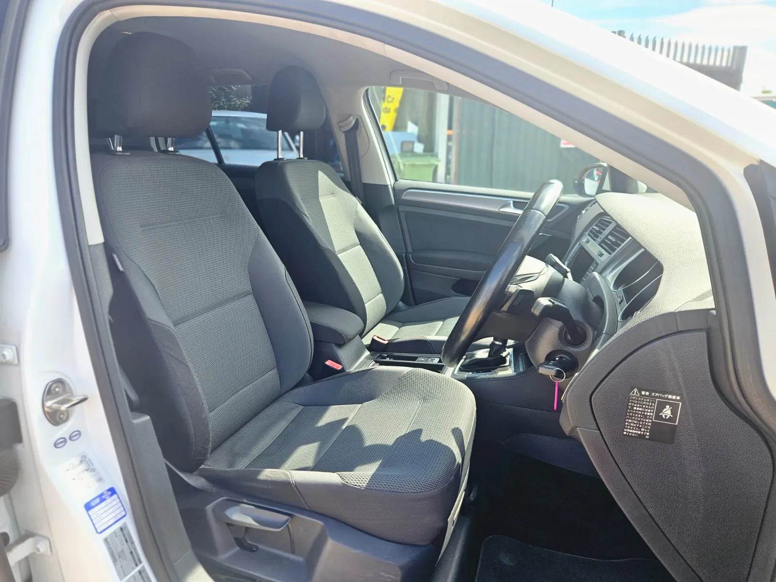 vehicle-media-27