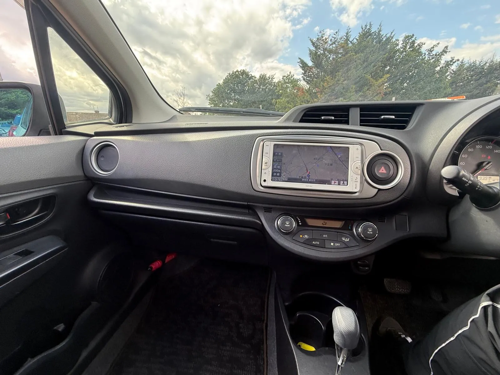 vehicle-media-15