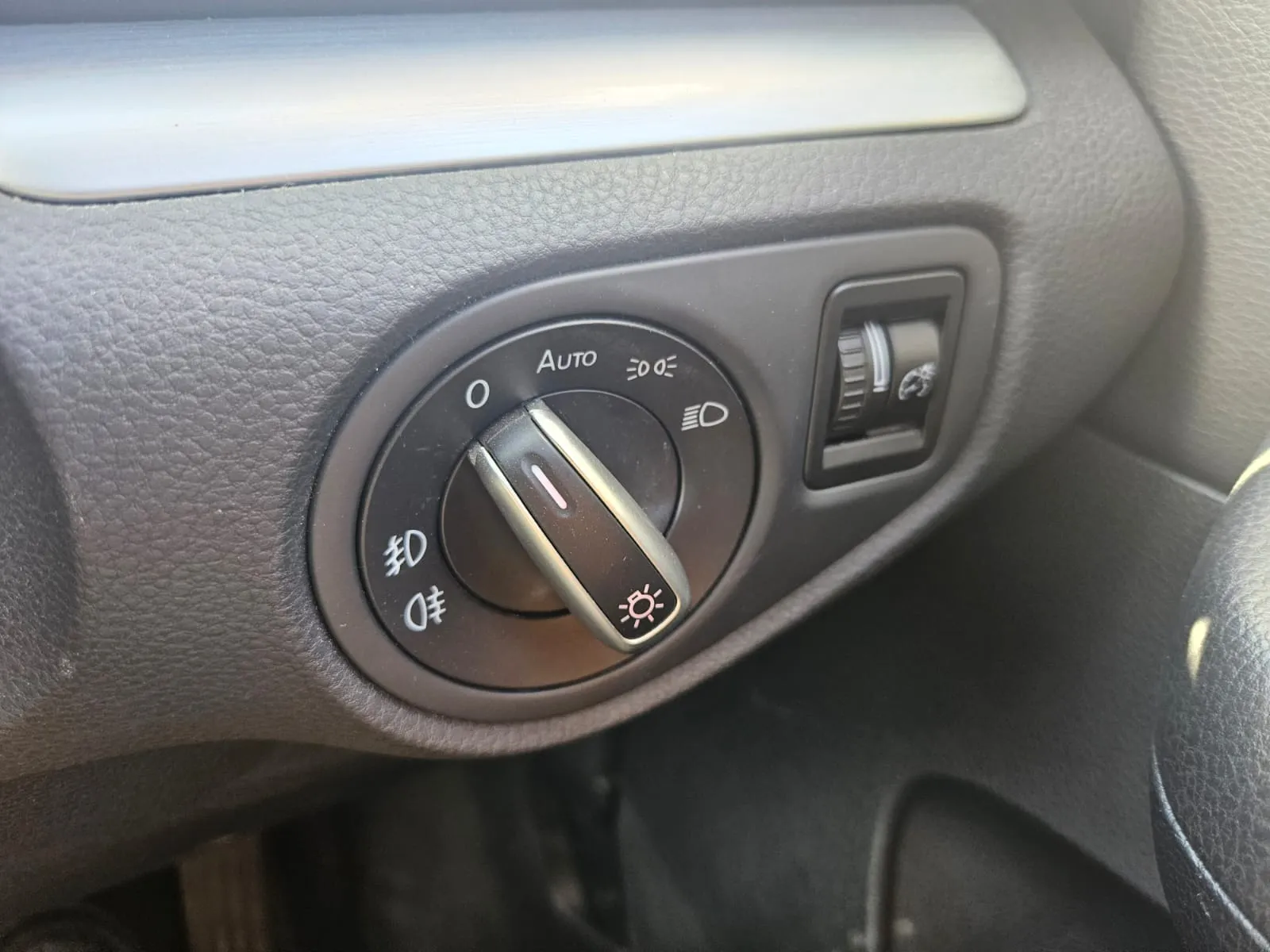 vehicle-media-34