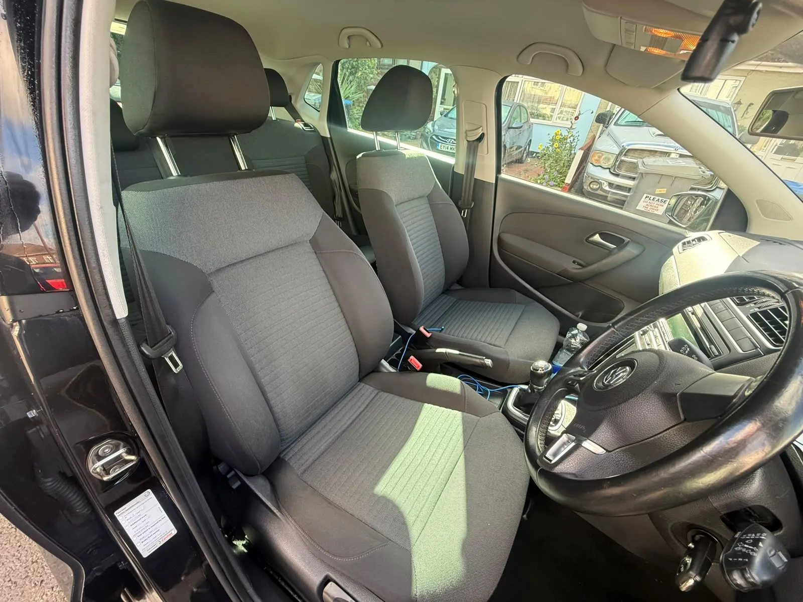 vehicle-media-30