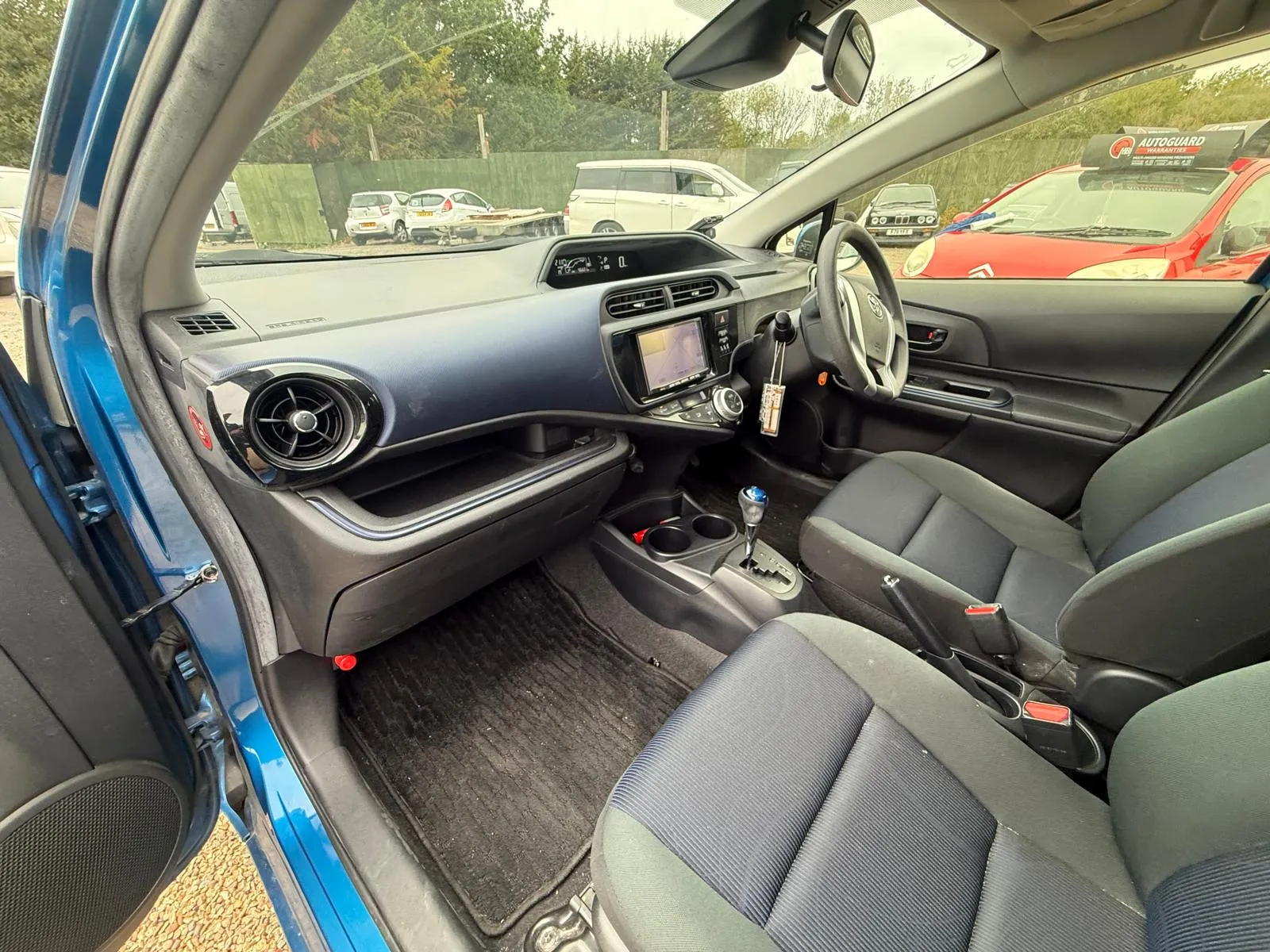 vehicle-media-14
