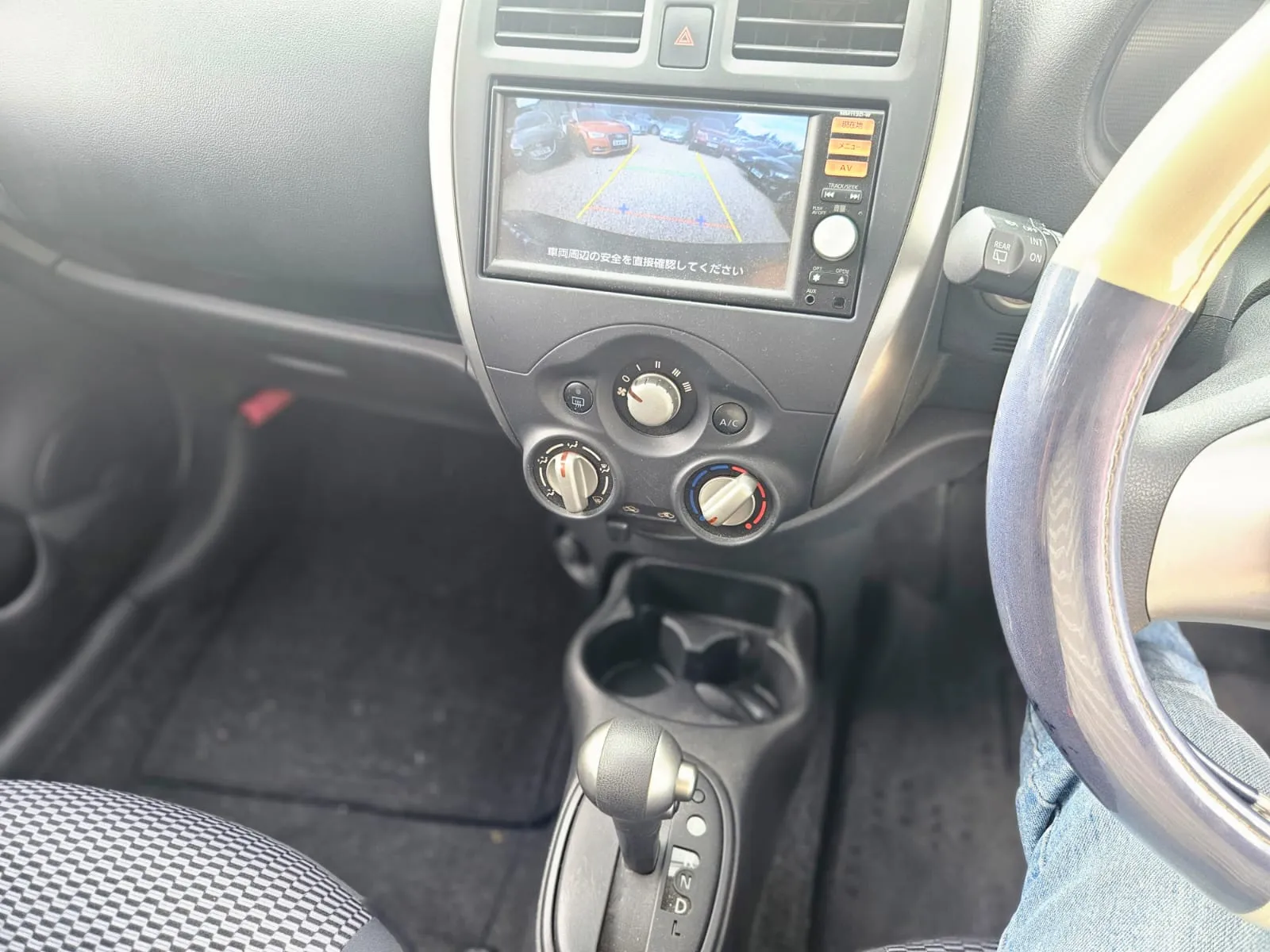 vehicle-media-16