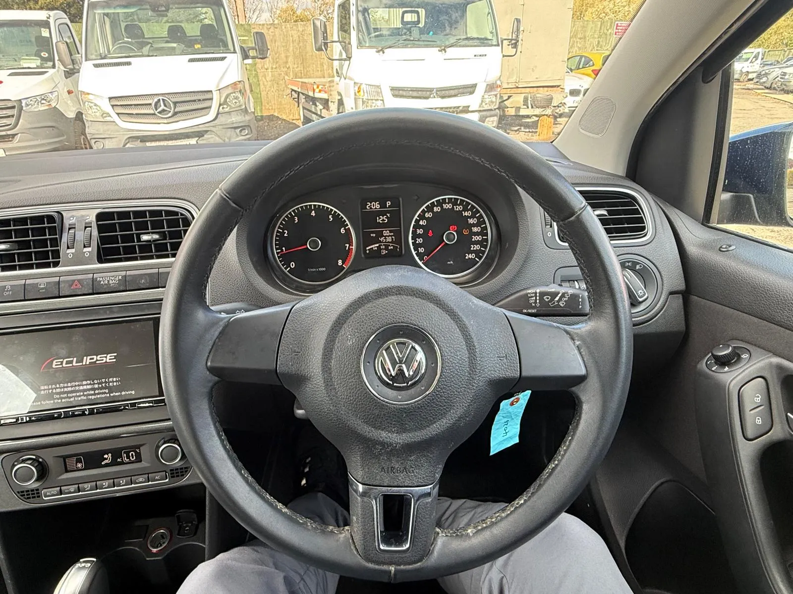 vehicle-media-36