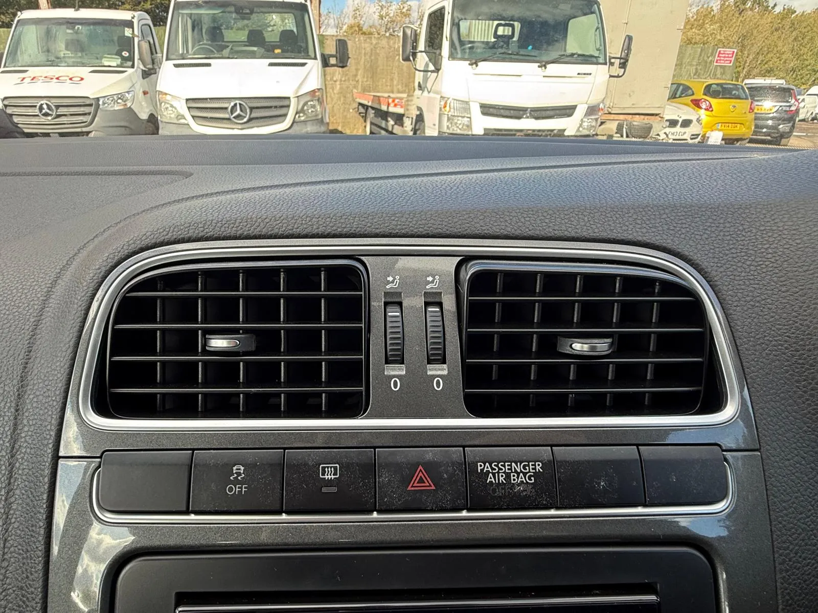 vehicle-media-37