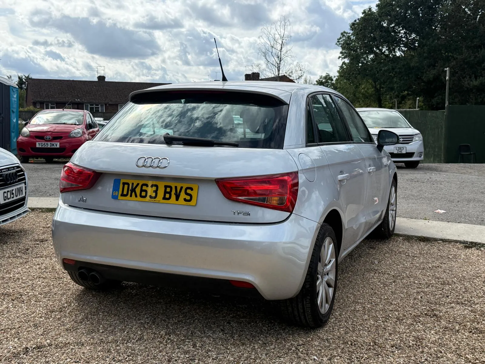 vehicle-media-17