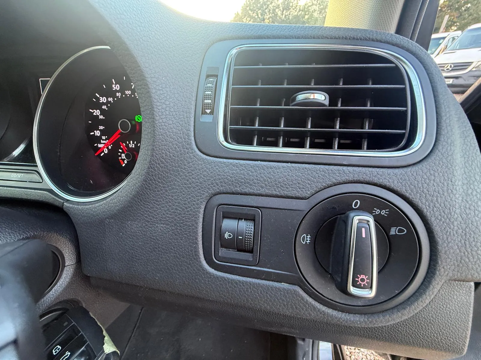 vehicle-media-22