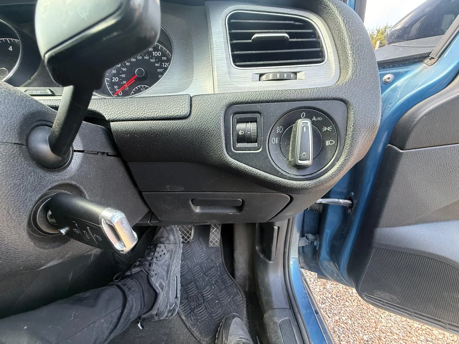 vehicle-media-41