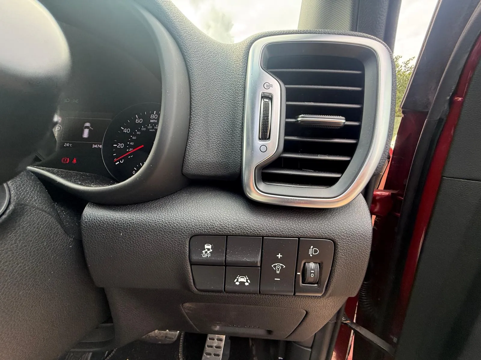 vehicle-media-30
