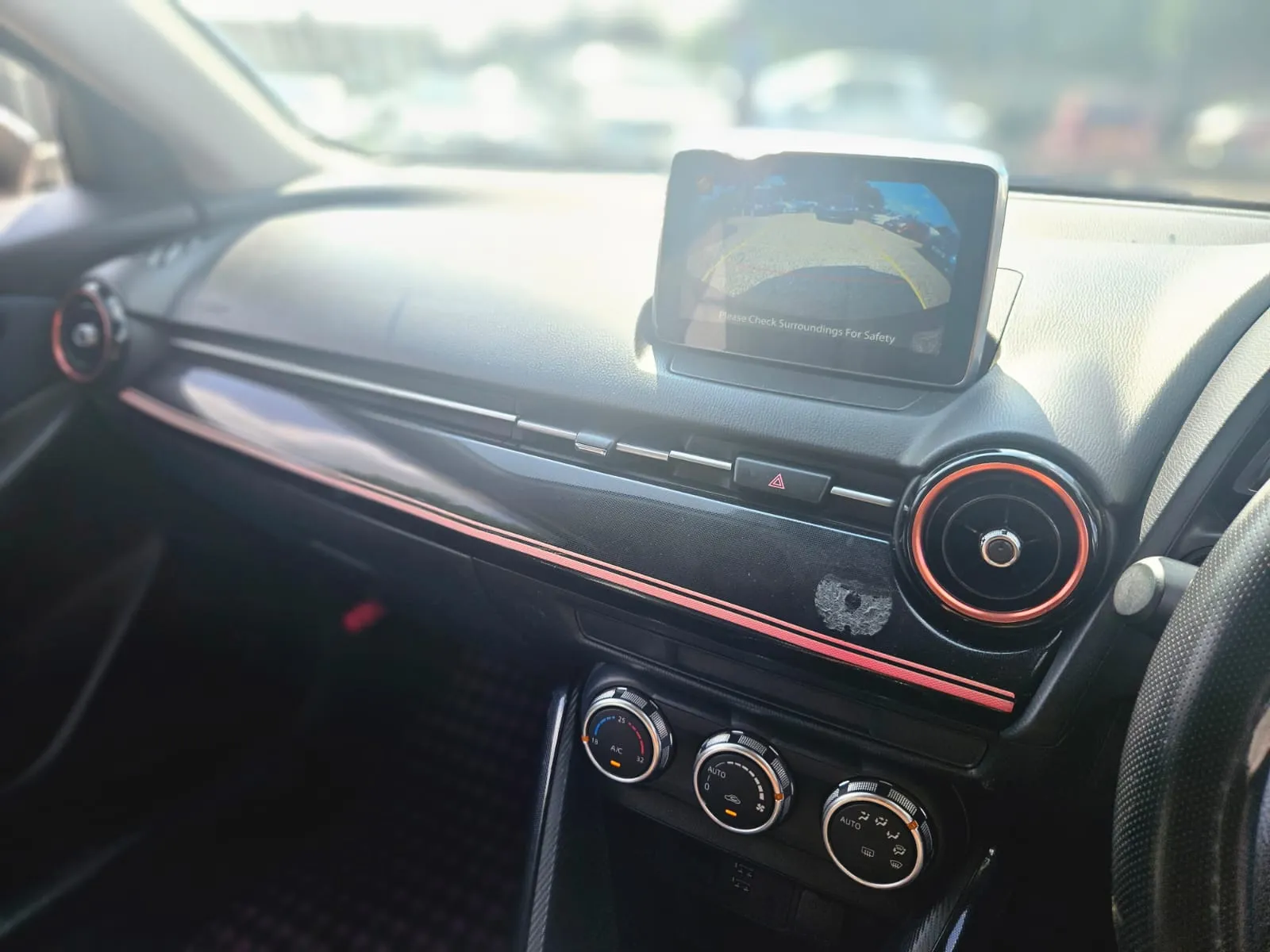 vehicle-media-27