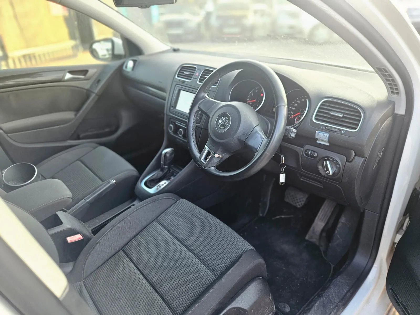 vehicle-media-12