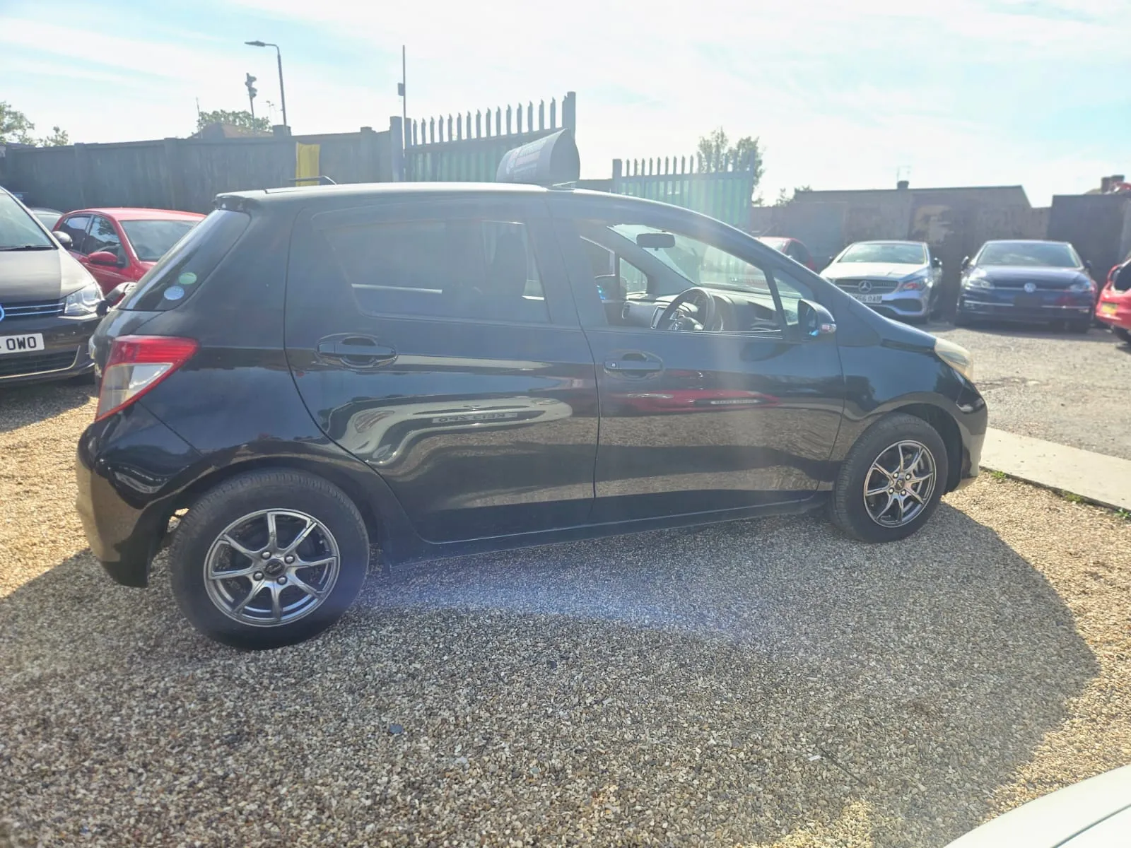 vehicle-media-12