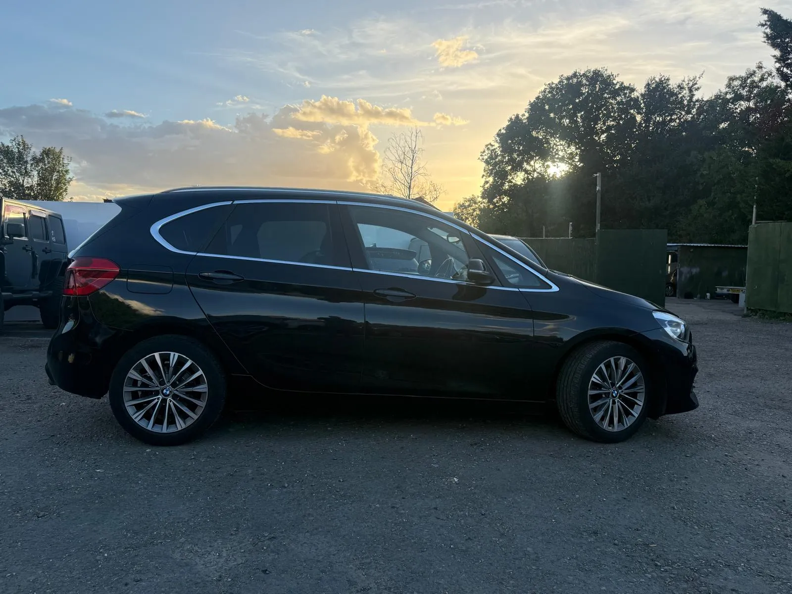 vehicle-media-8
