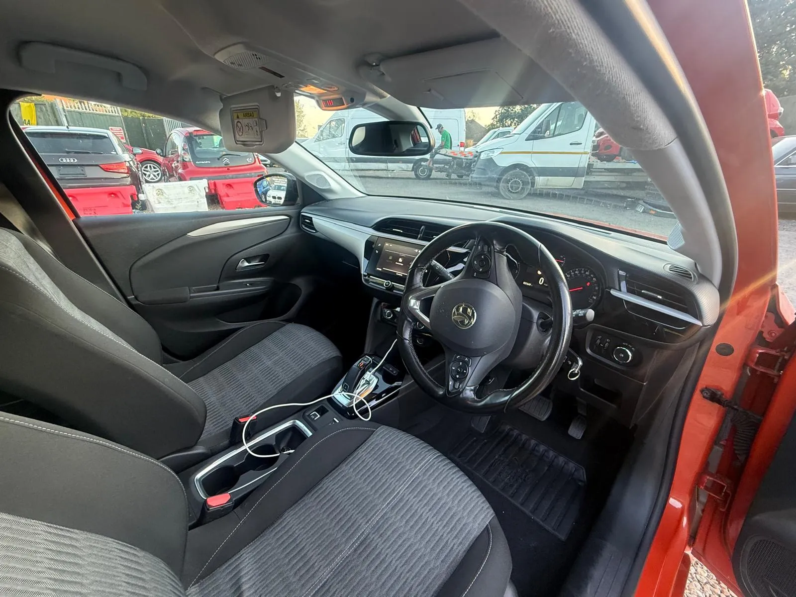 vehicle-media-19