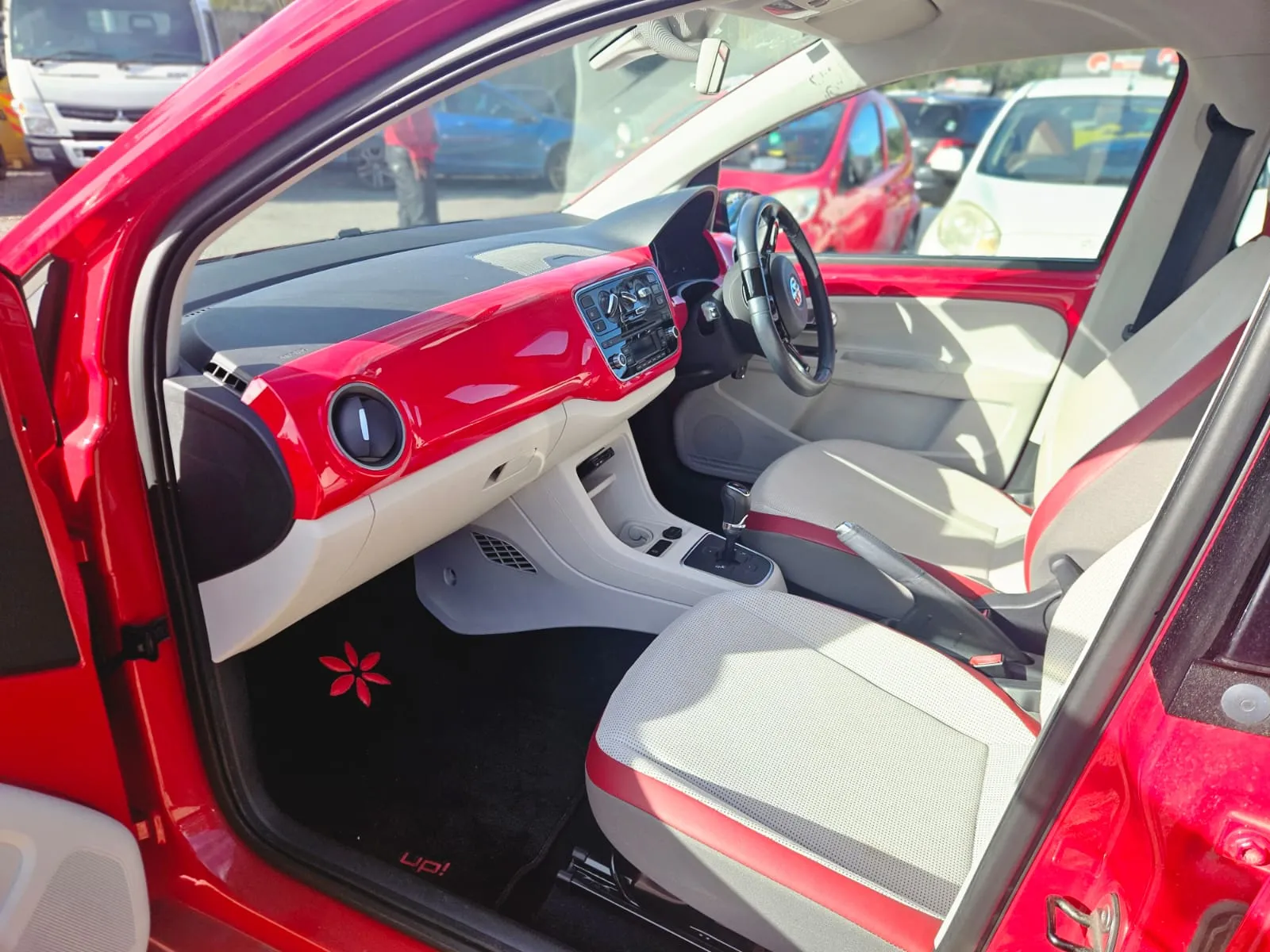 vehicle-media-25