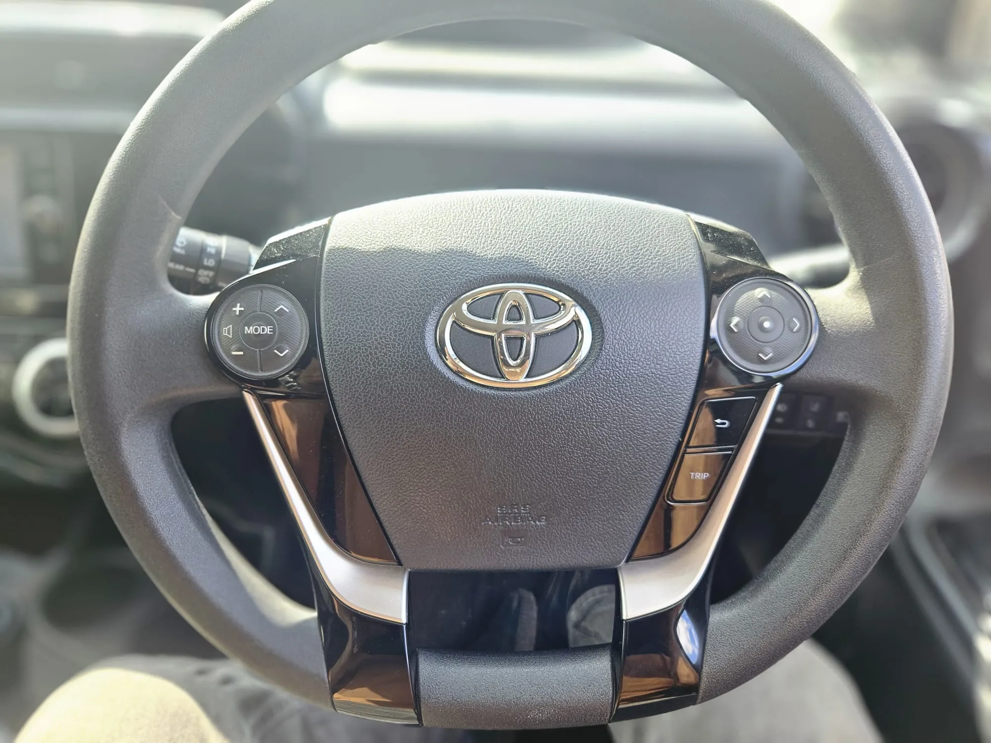 vehicle-media-25