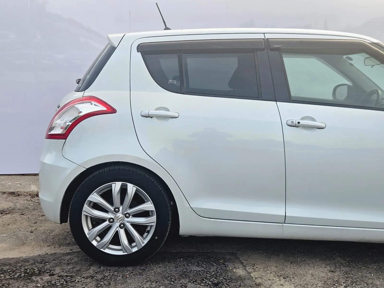 vehicle-media-11