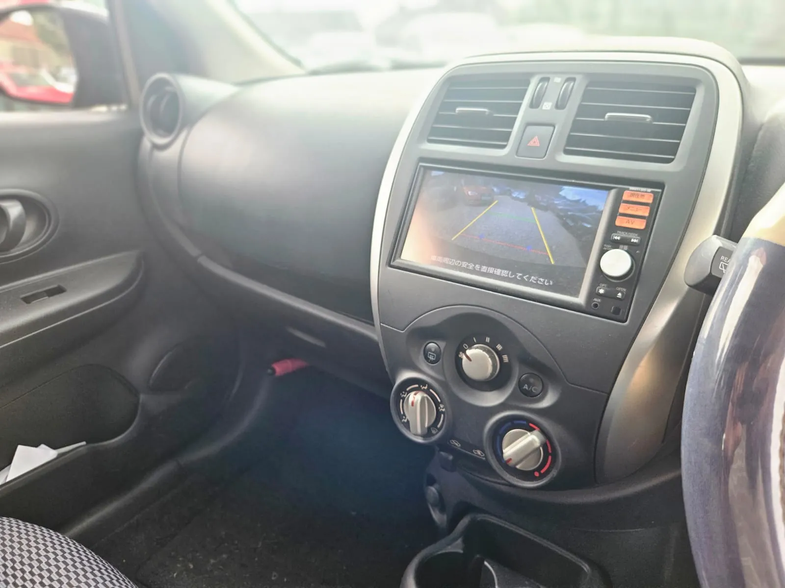vehicle-media-17