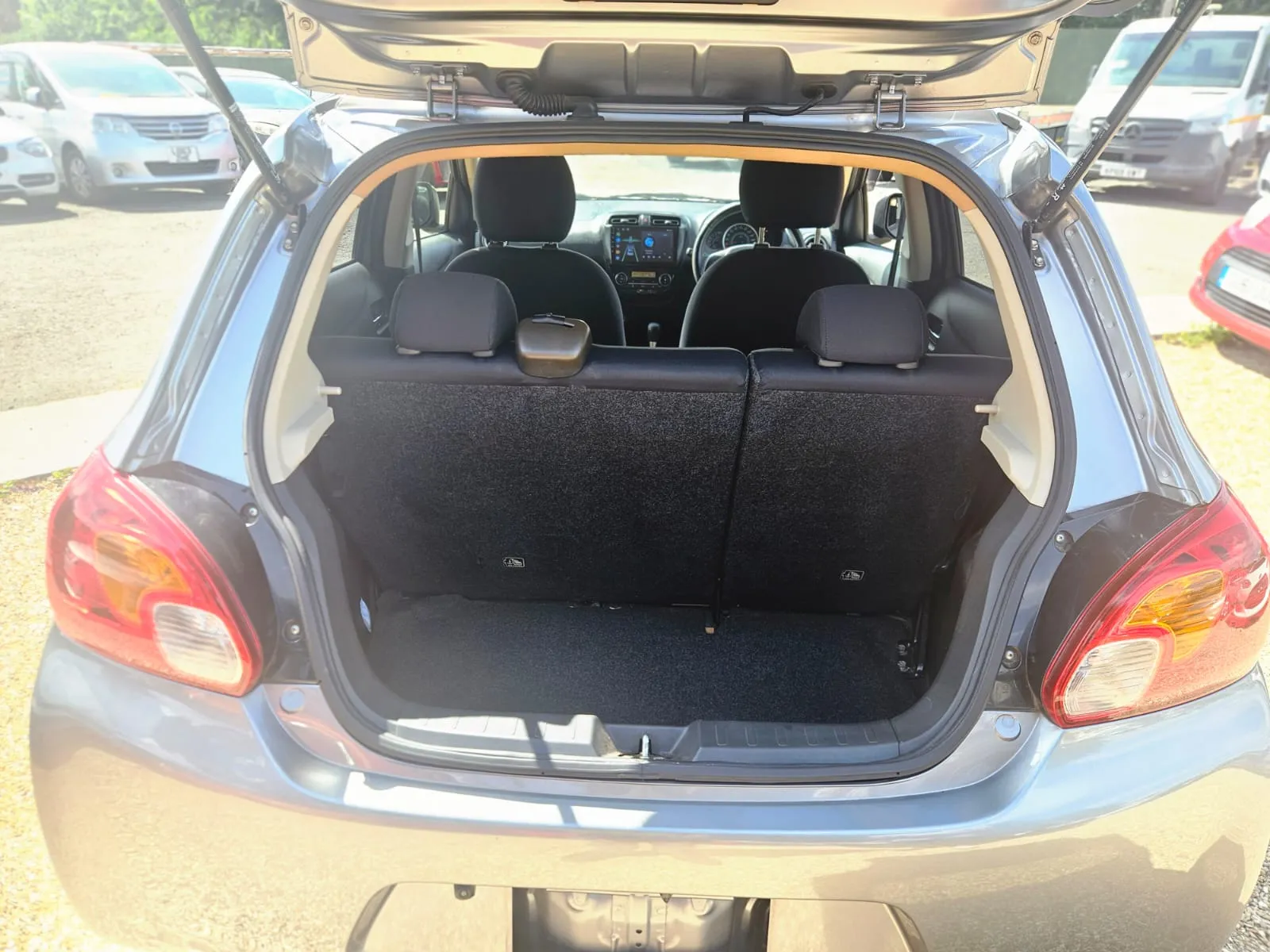 vehicle-media-12