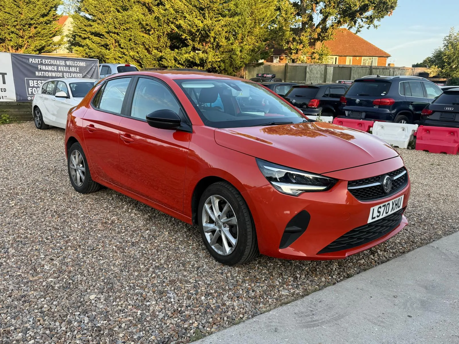 vehicle-media-11