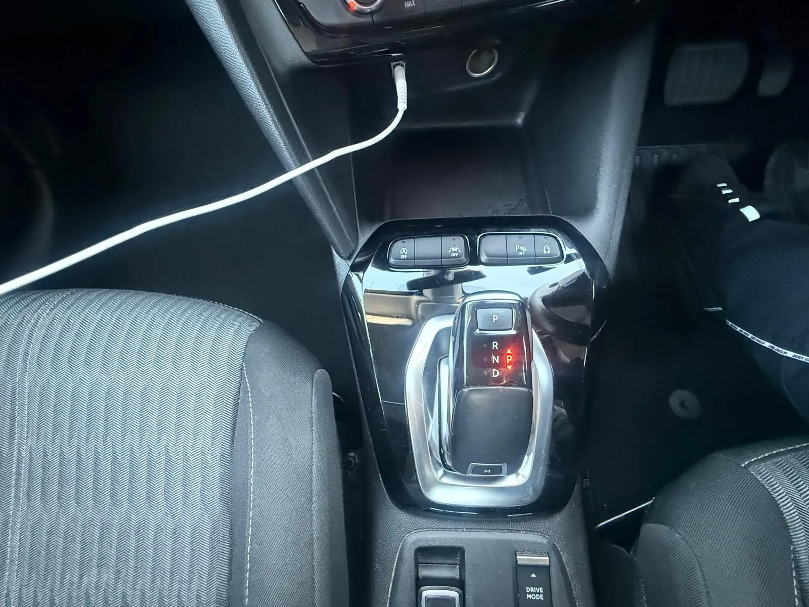 vehicle-media-26