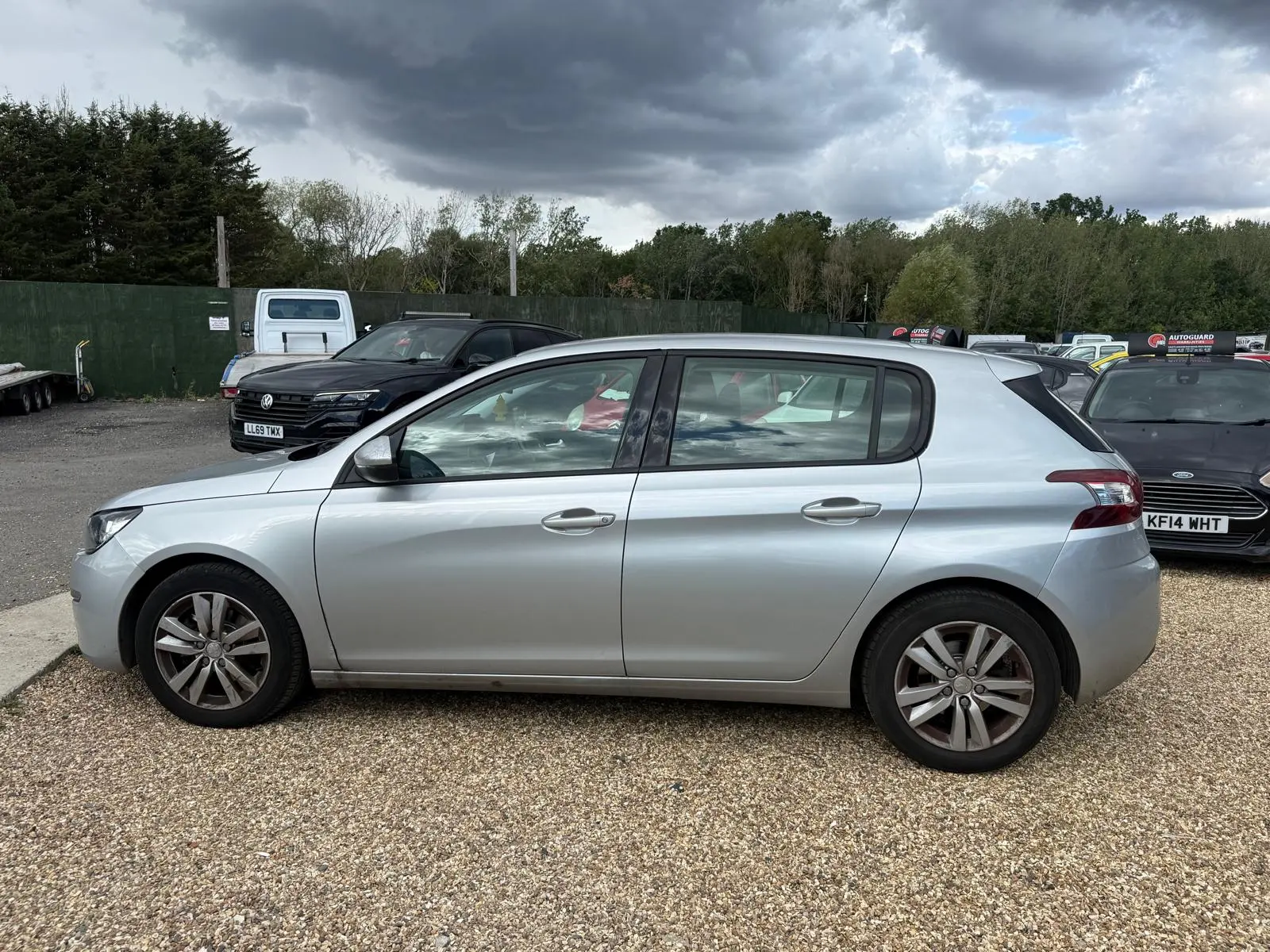 vehicle-media-21