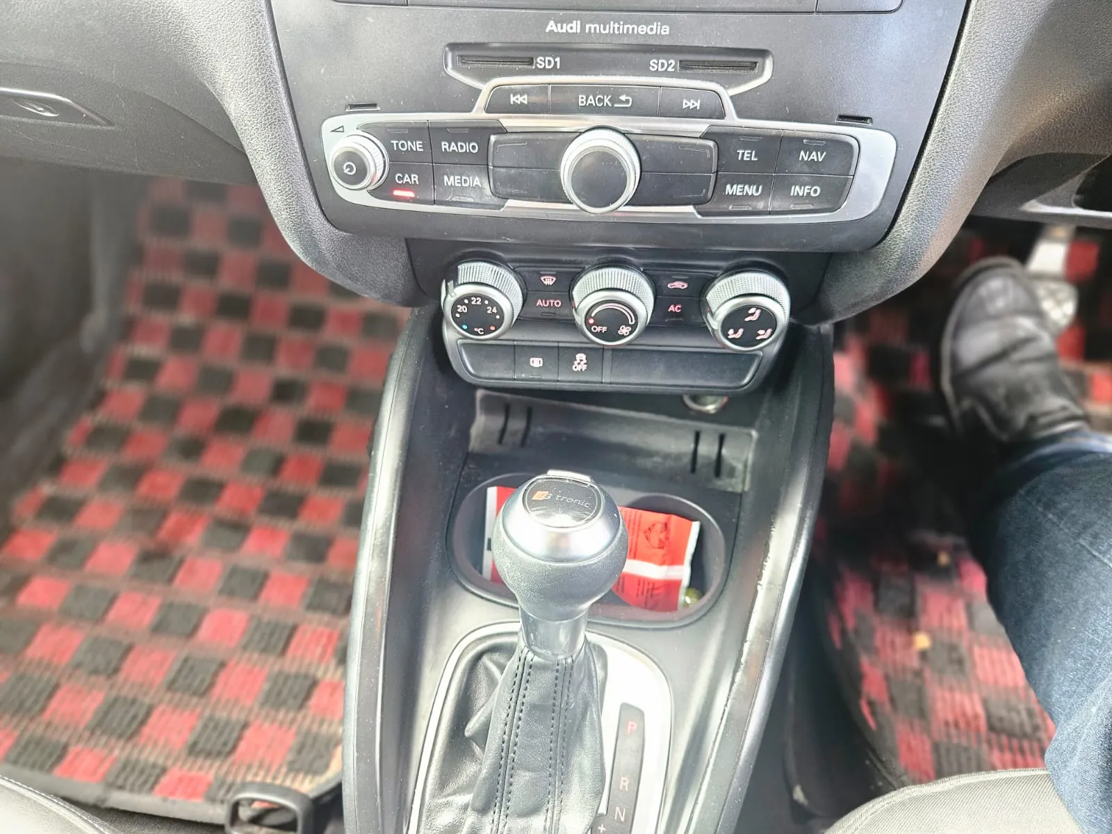 vehicle-media-18