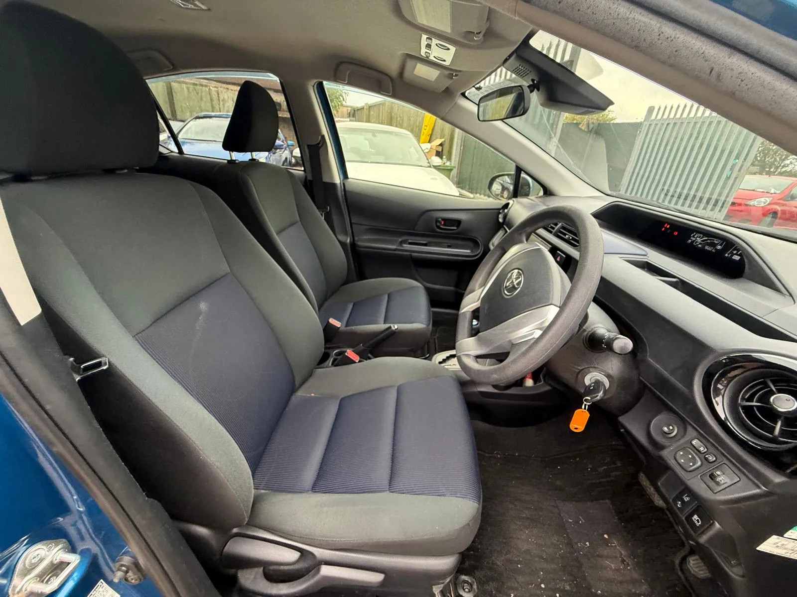vehicle-media-27
