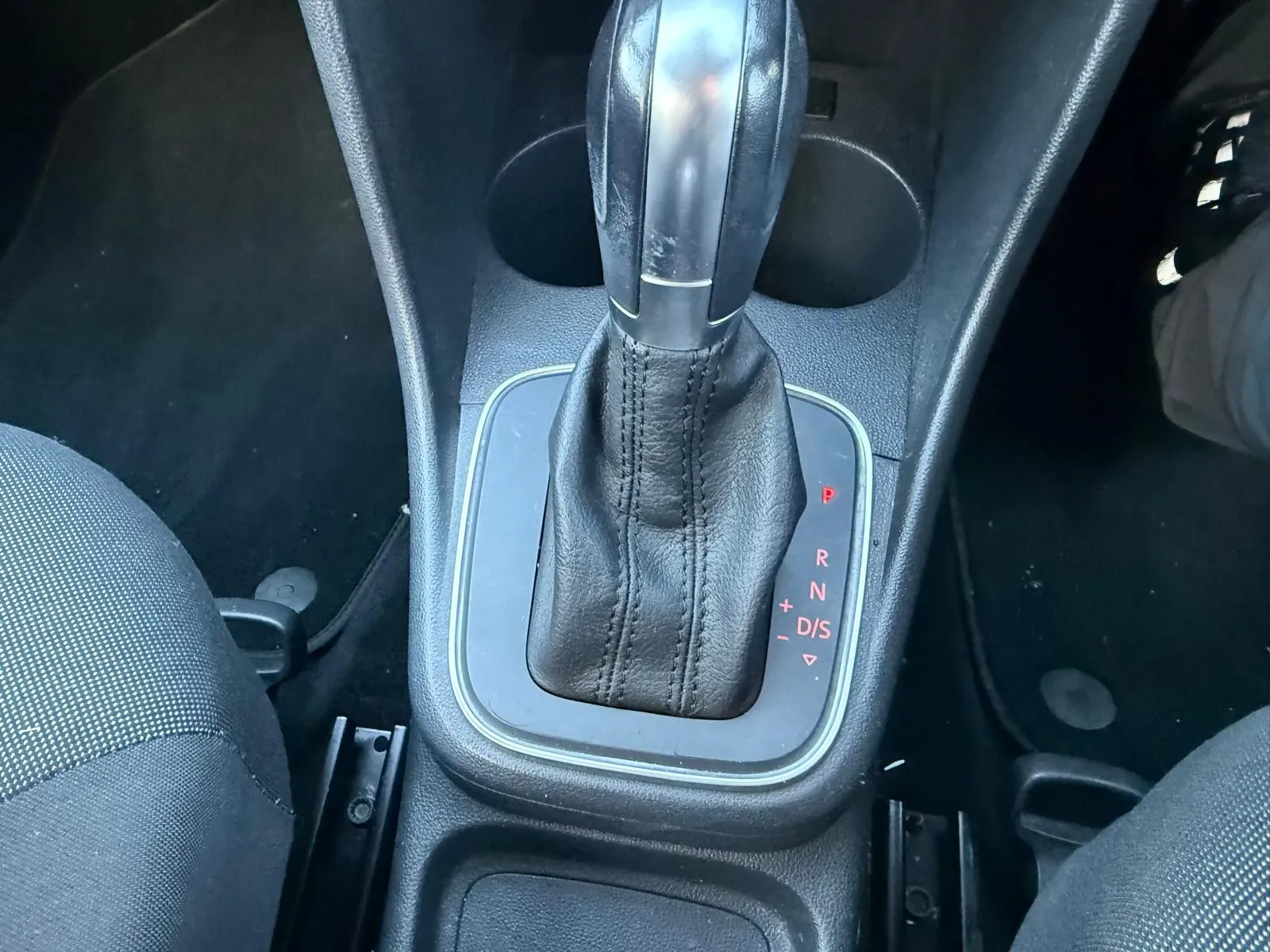vehicle-media-26