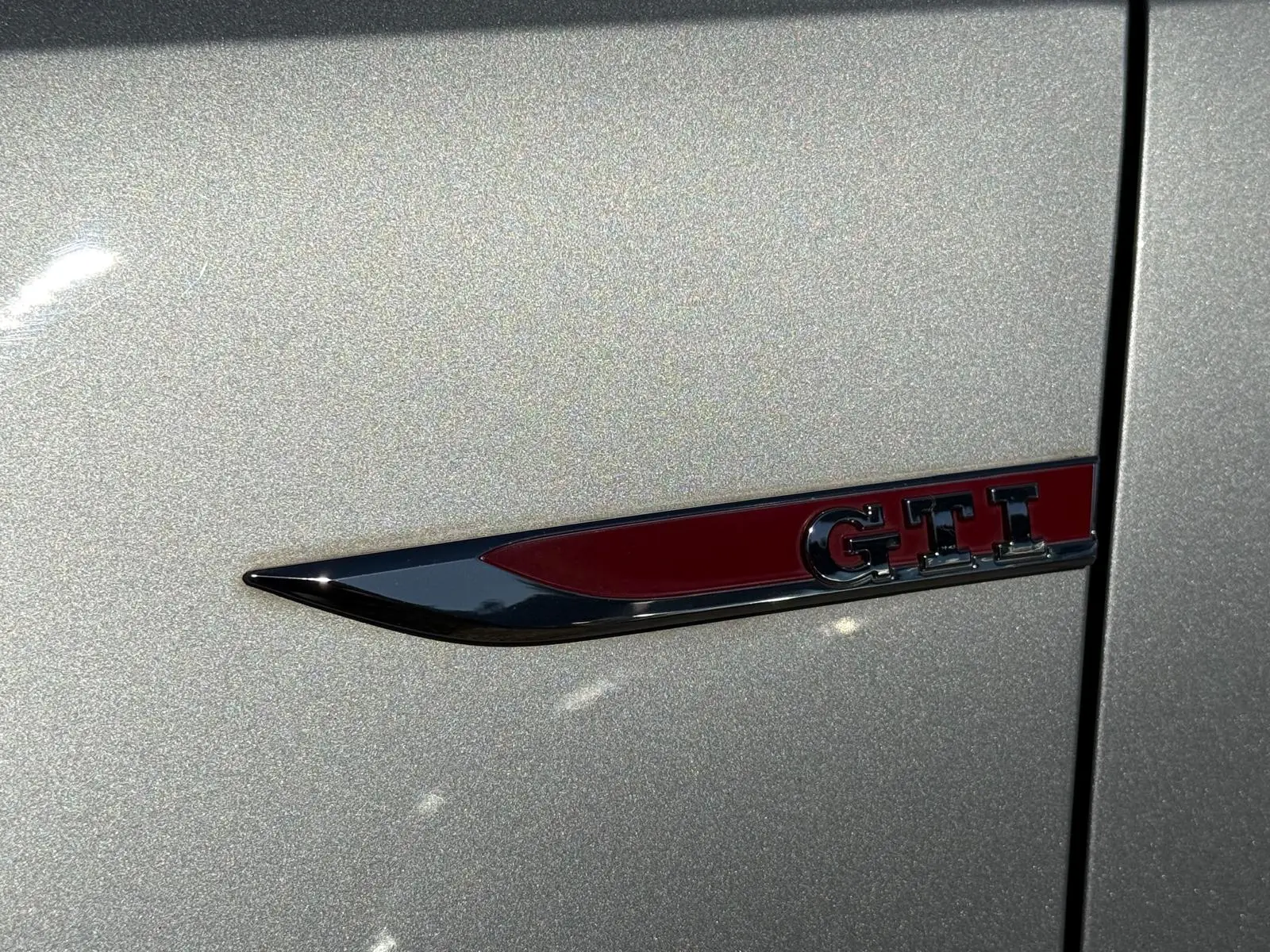 vehicle-media-16