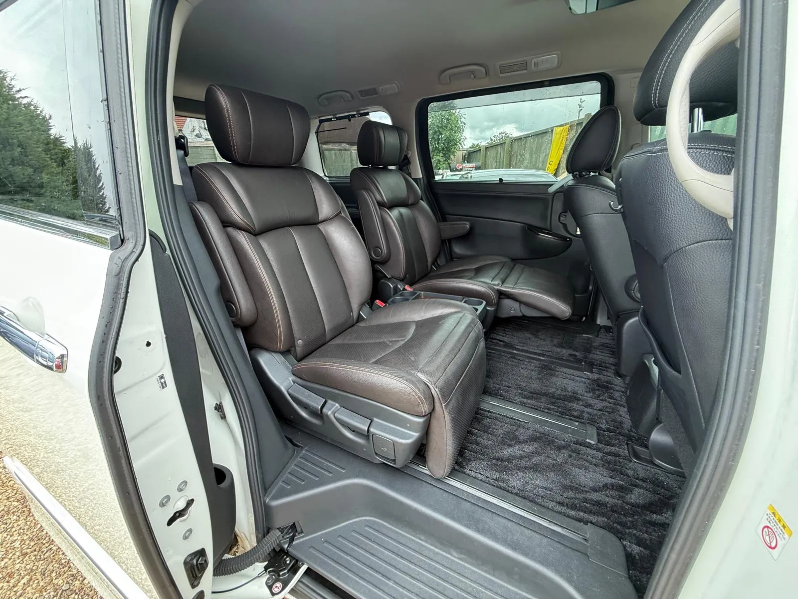 vehicle-media-32