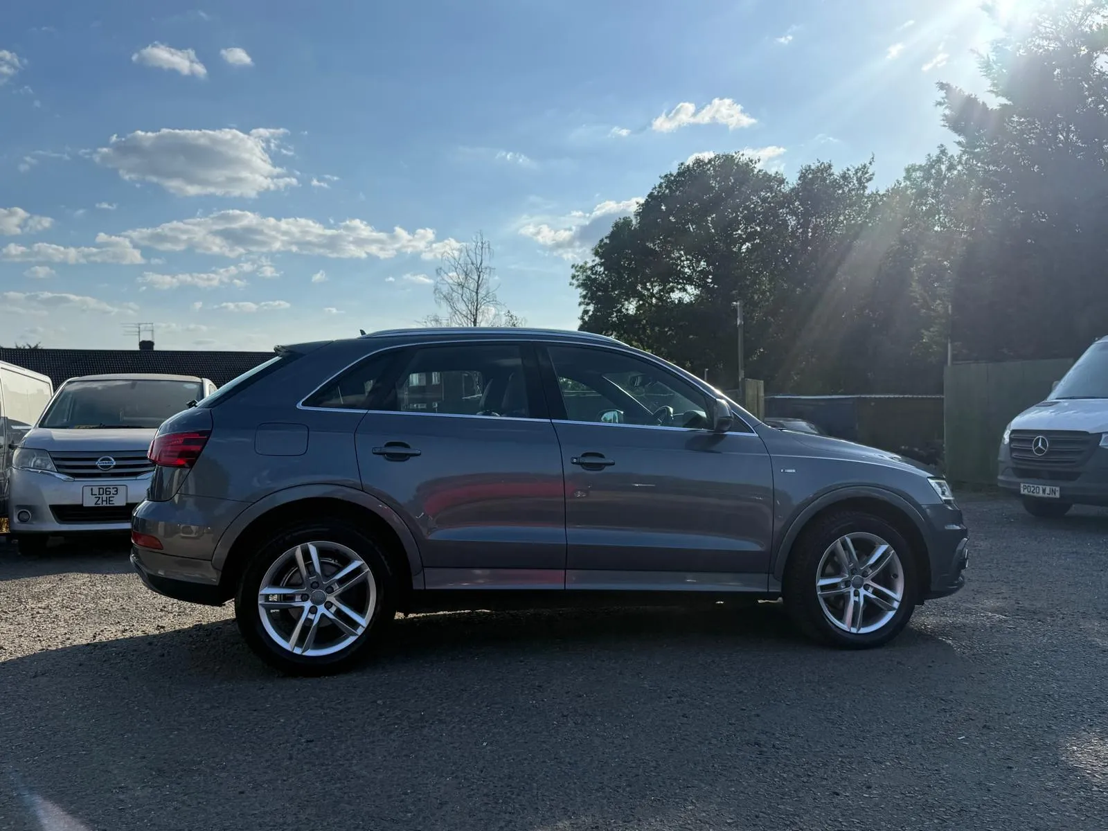 vehicle-media-13