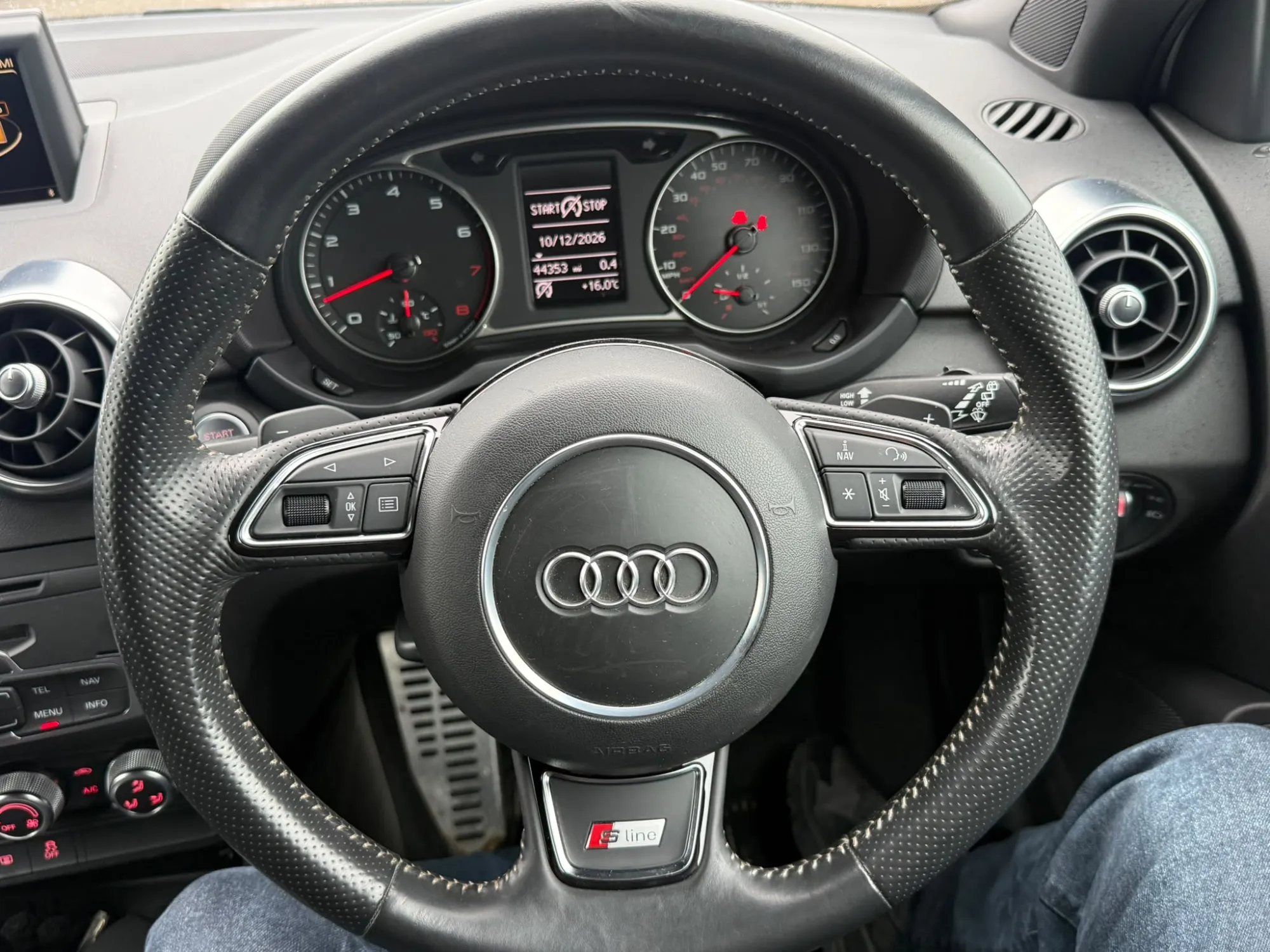vehicle-media-16