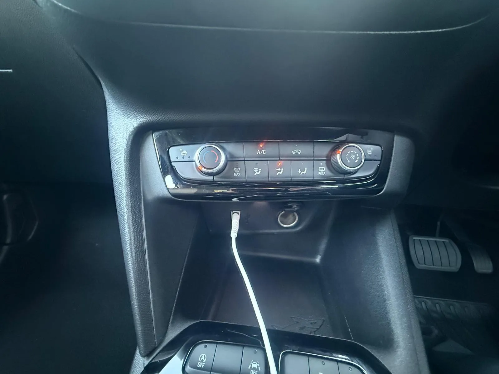 vehicle-media-24