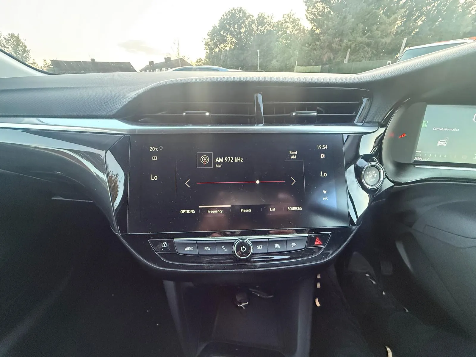 vehicle-media-10