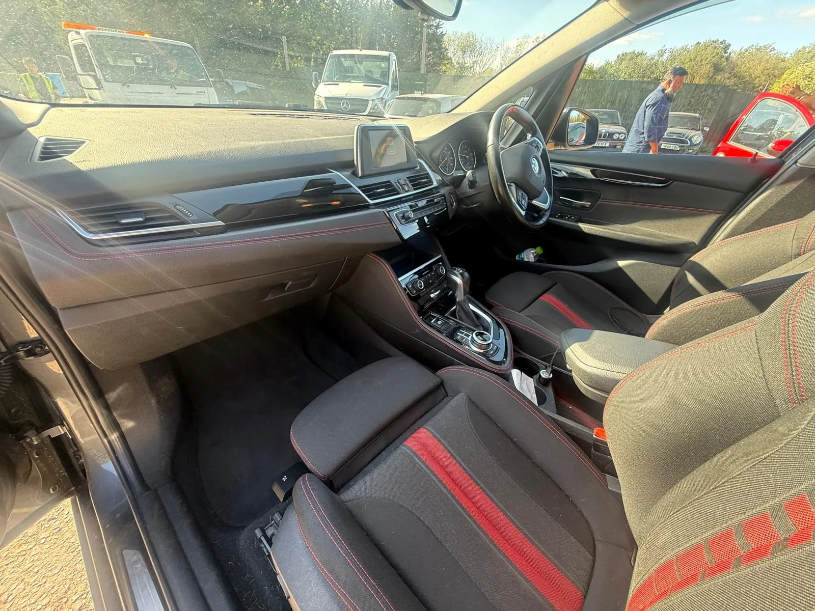 vehicle-media-23