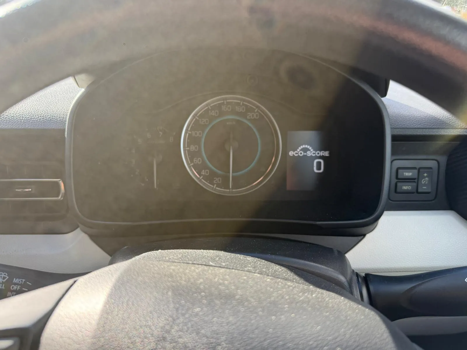 vehicle-media-38