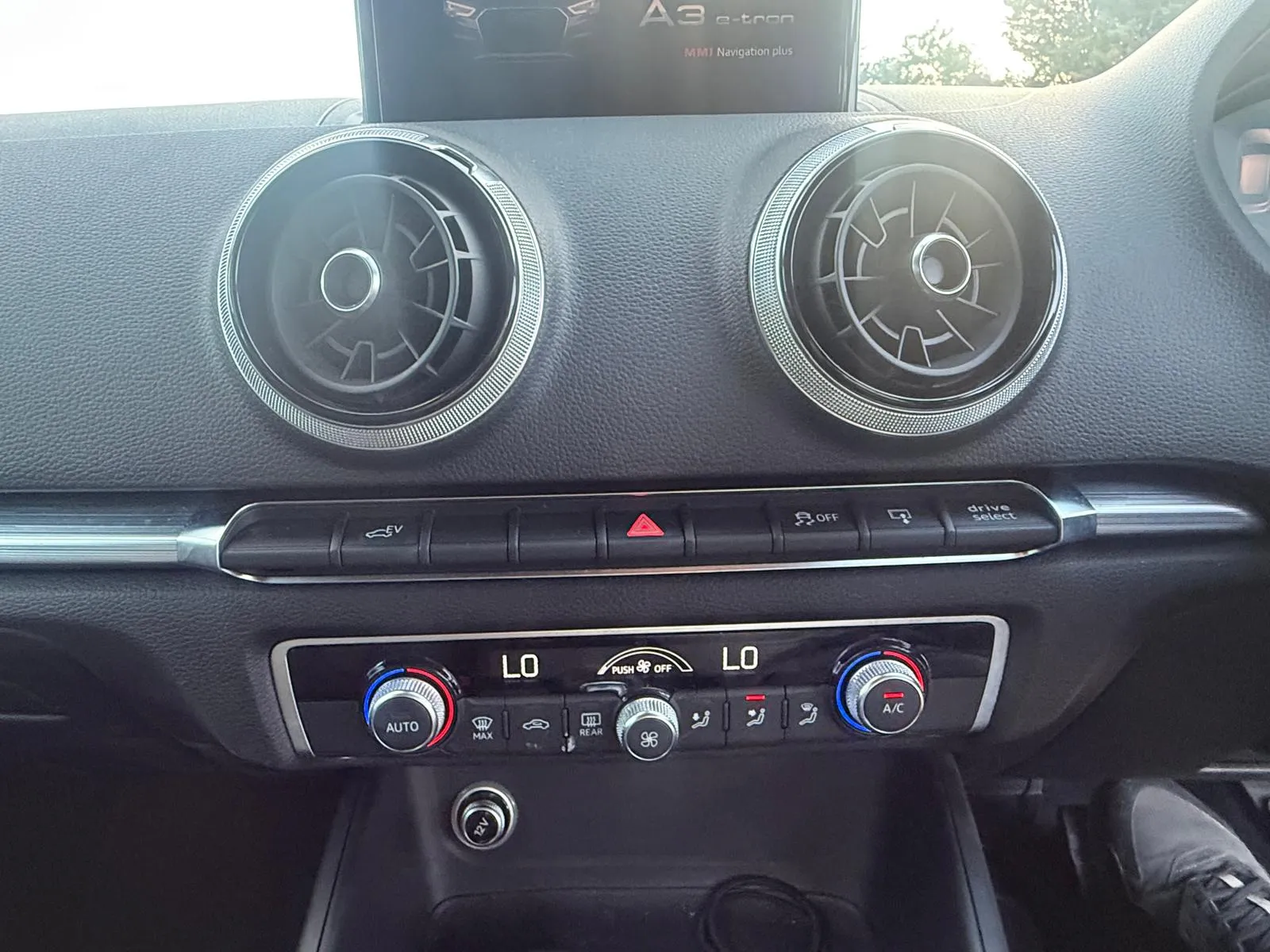 vehicle-media-40