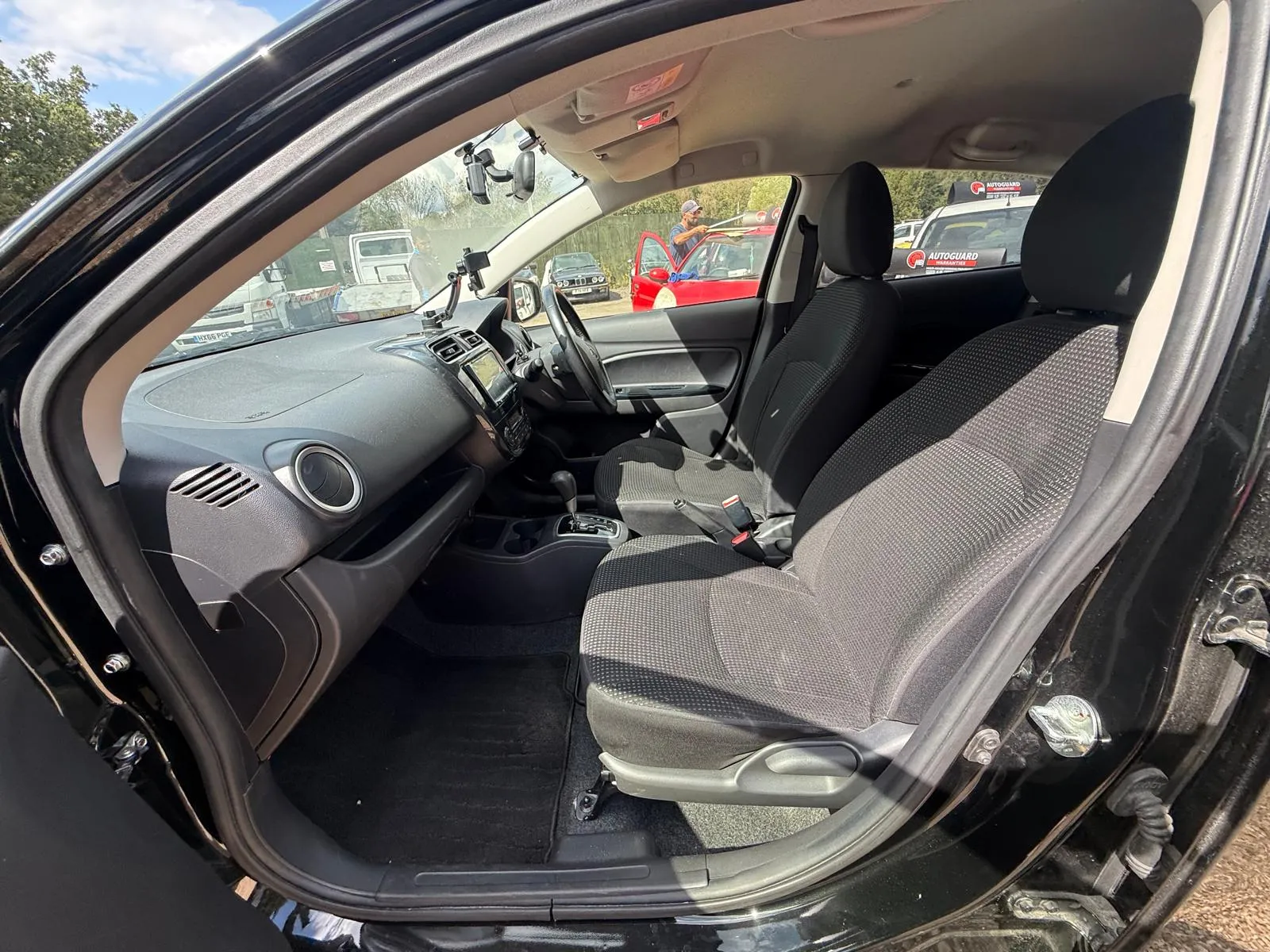 vehicle-media-19