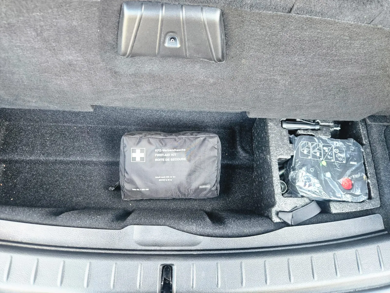 vehicle-media-23