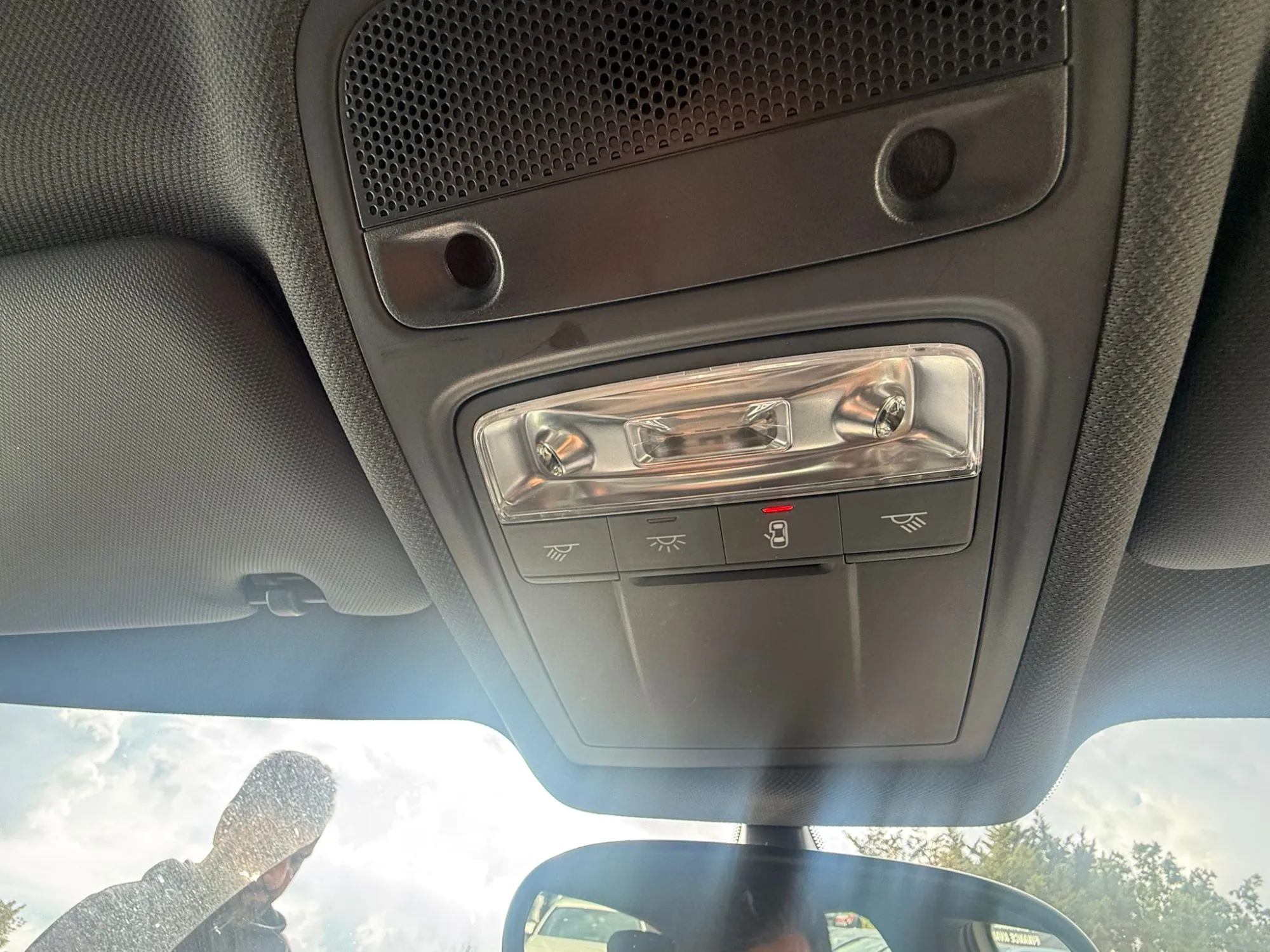 vehicle-media-24