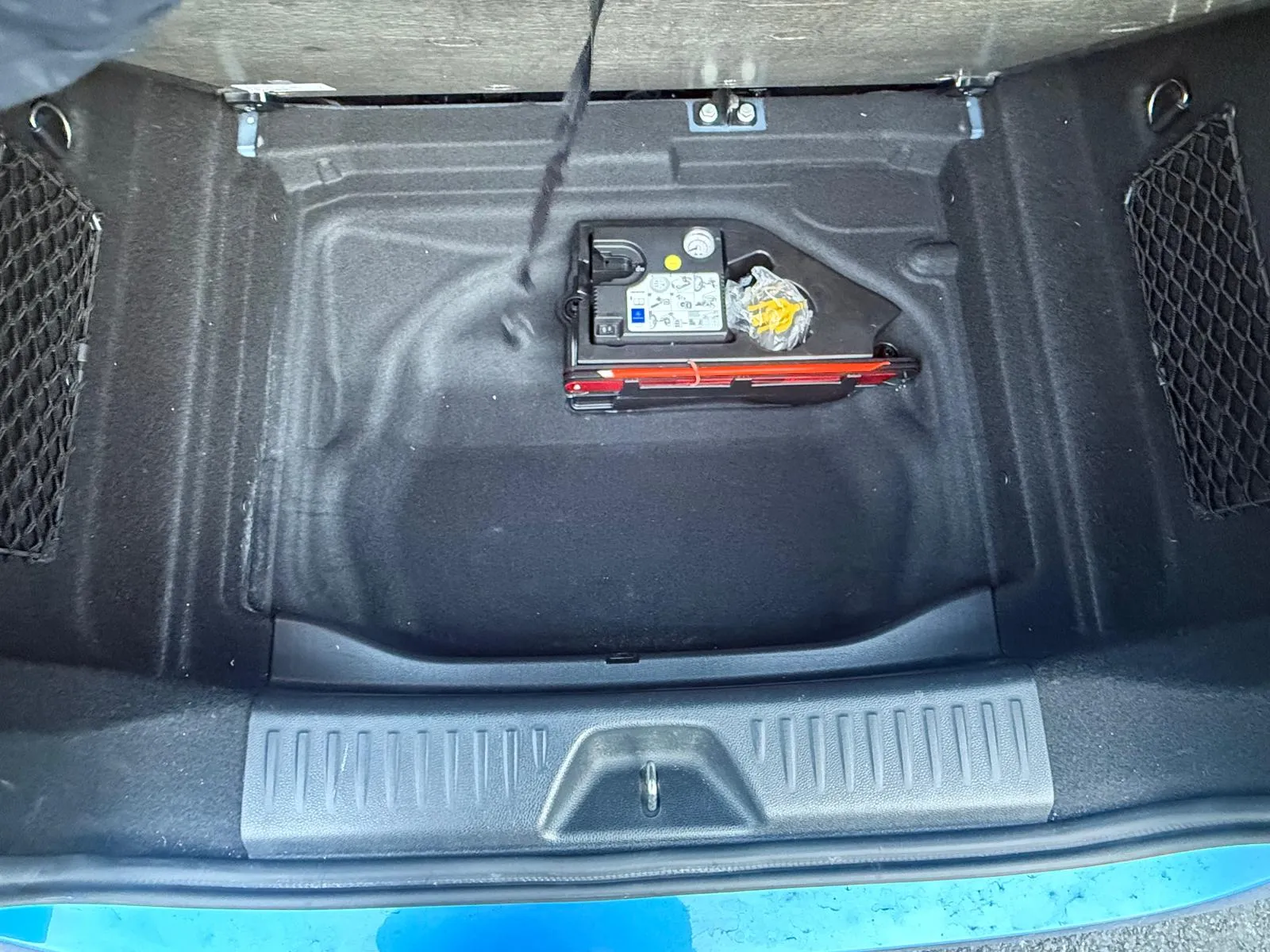 vehicle-media-15