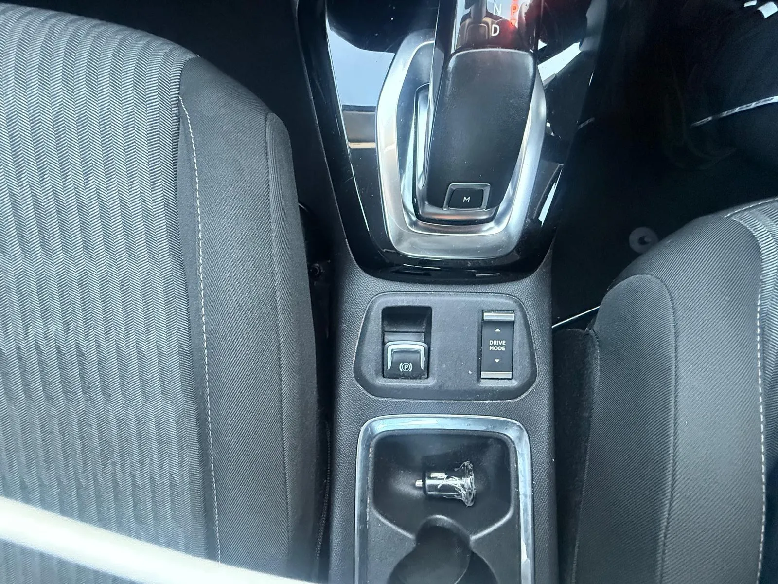 vehicle-media-27