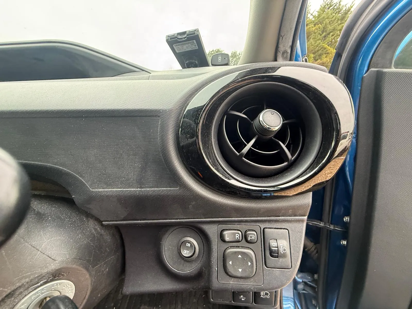 vehicle-media-28