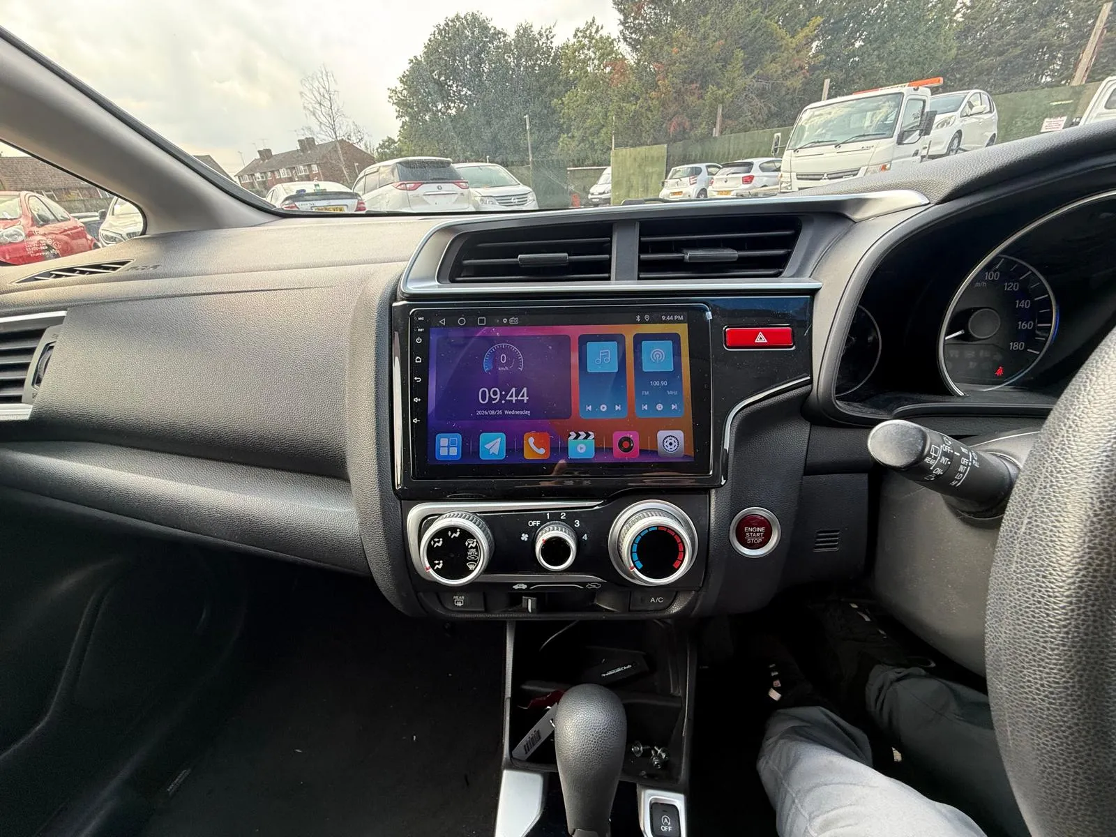 vehicle-media-22
