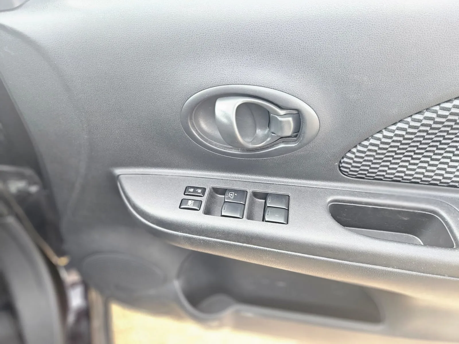 vehicle-media-12