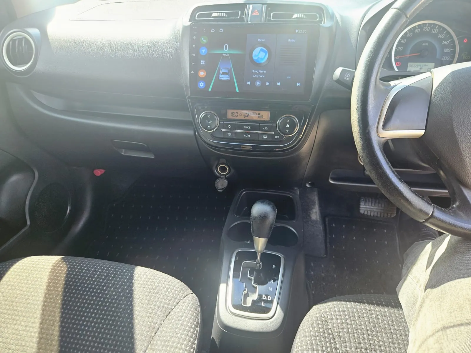 vehicle-media-21